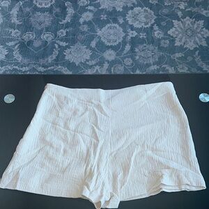 Forever 21 Skirt-short - stylish and buisnesss casual and summer seasons coming